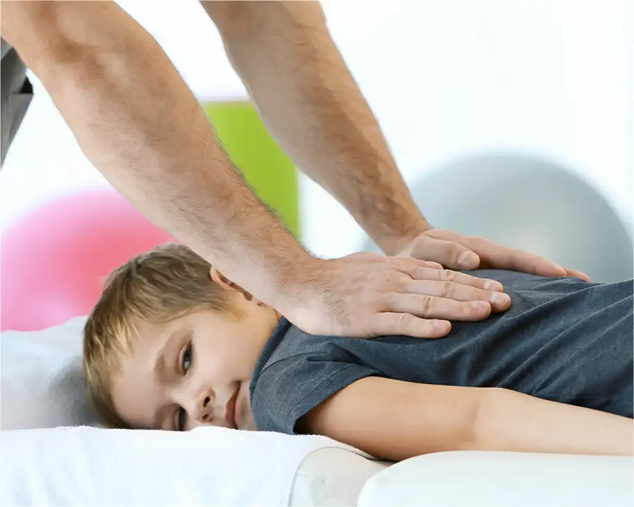 Séance d’ostéopathie pour sciatique à Nîmes